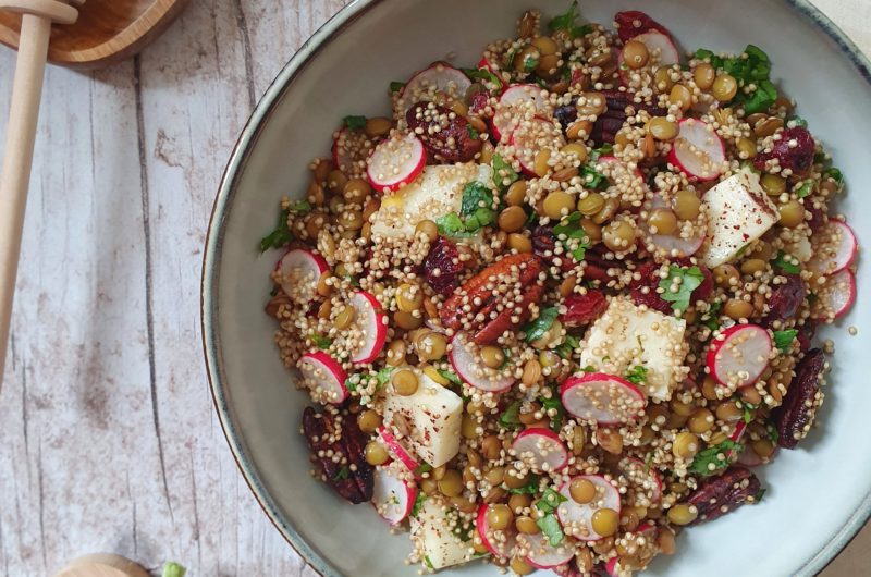 SALADE DE QUINOA ET LENTILLES, MIEL ET SUMAC