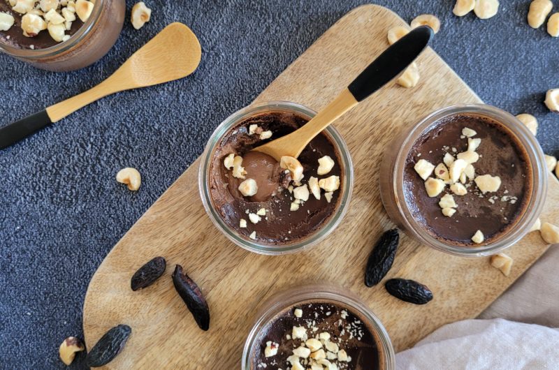 PETITS POTS DE CRÈME AU CHOCOLAT ET TONKA