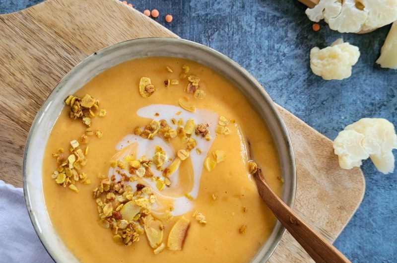 VELOUTÉ DE CHOU-FLEUR ET LENTILLES CORAIL