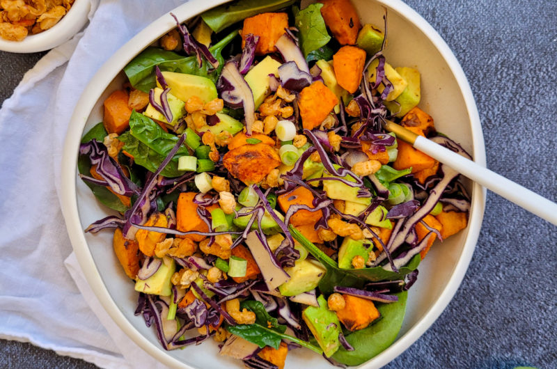BOWL AU CHOU ROUGE ET PATATE DOUCE