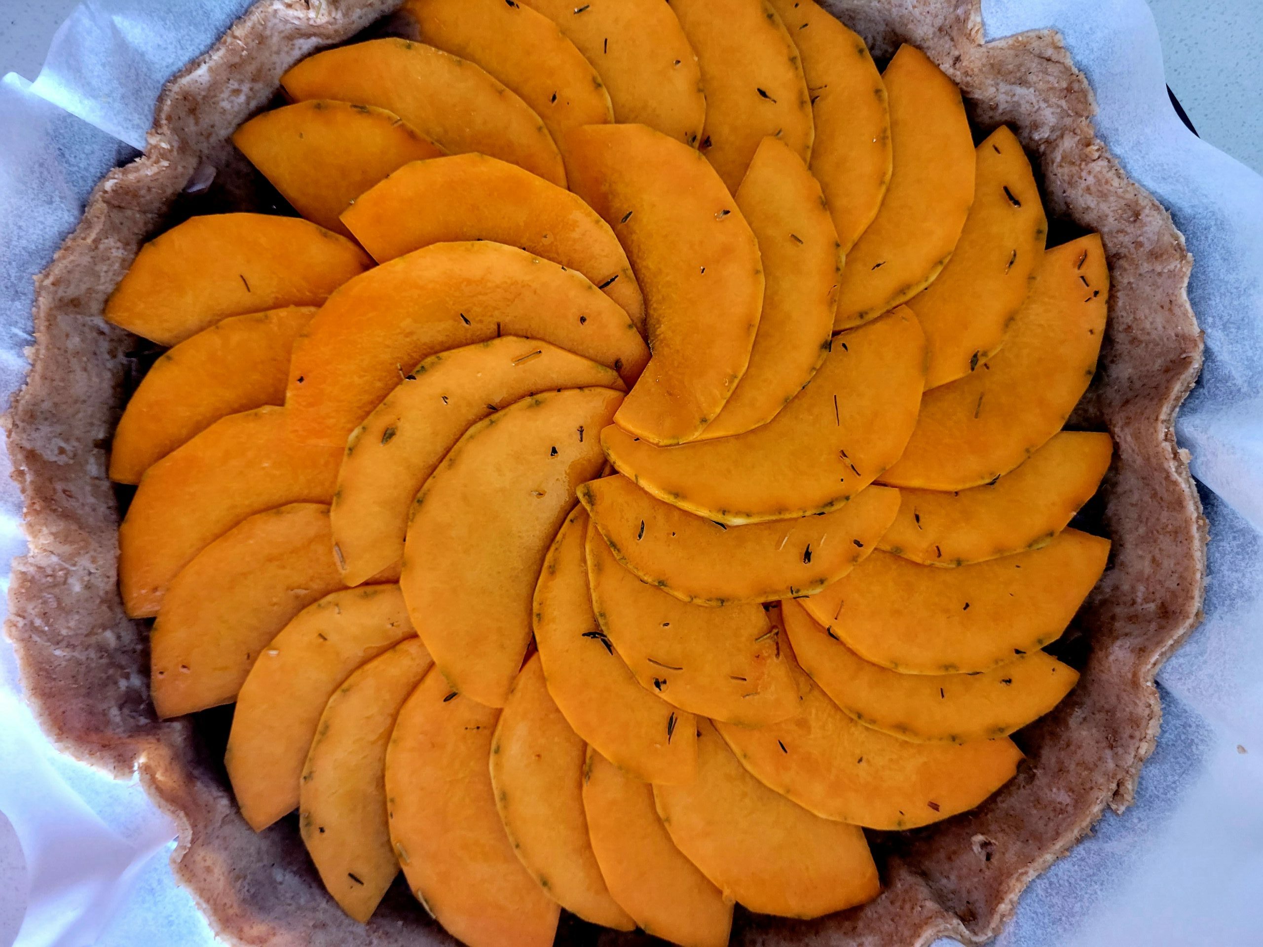 photo de la préparation d'une tarte au butternut