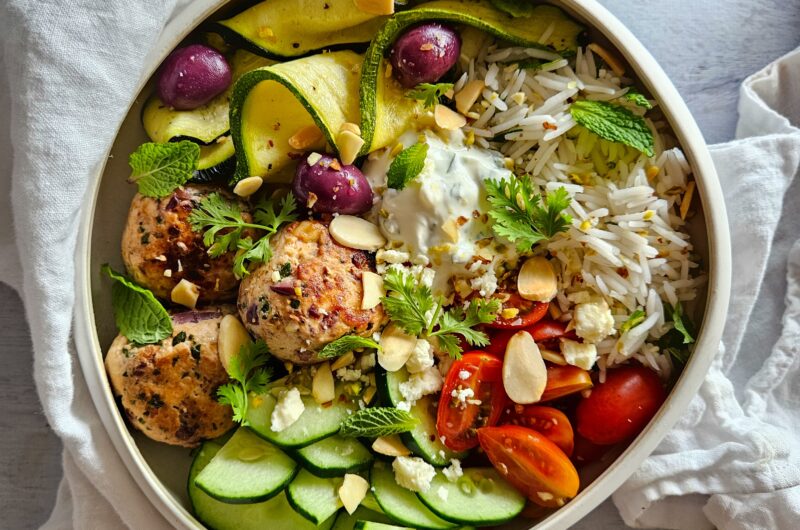 BOWL MÉDITERRANÉEN AUX BOULETTES DE POULET