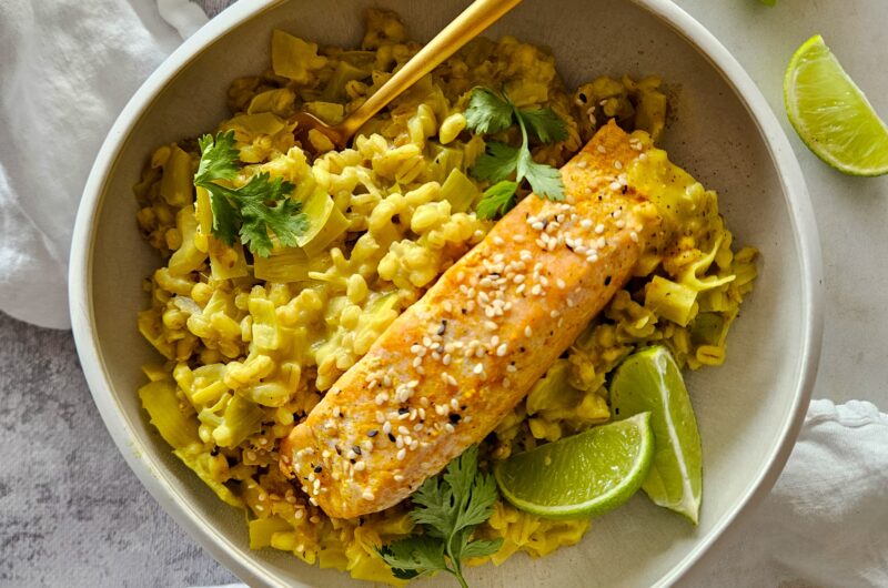 RISOTTO D'ORGE AUX POIREAUX, CURRY ET LAIT DE COCO