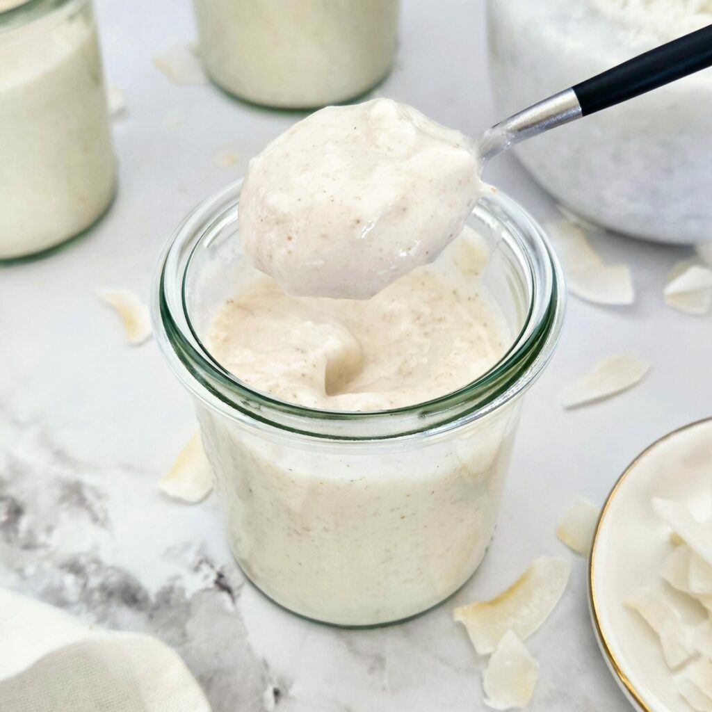 photo culinaire de l'onctuosité de la crème à la noix de coco et vanille