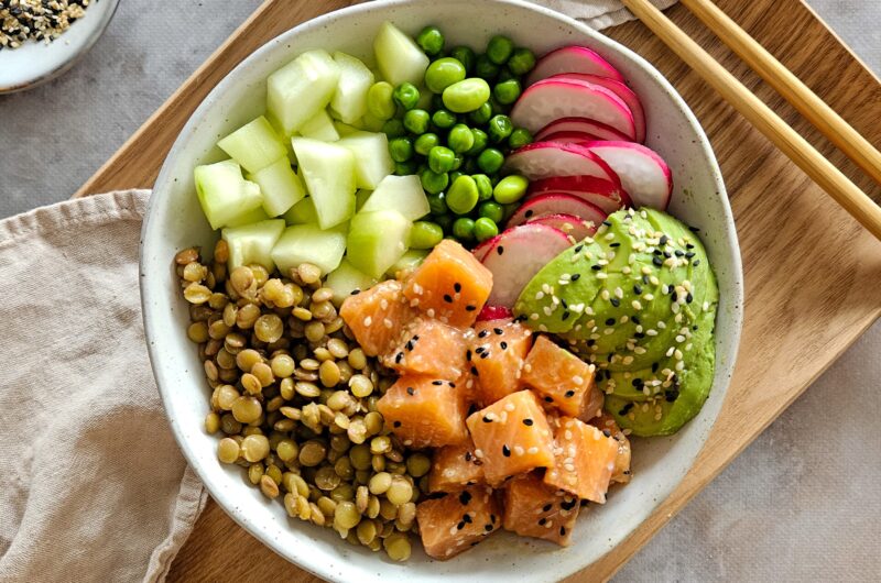 POKE BOWL LENTILLES ET SAUMON AU MISO