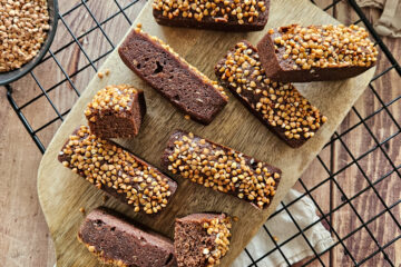 photo culinaire de gâteaux façon financiers au chocolat et sarrasin avec du kasha