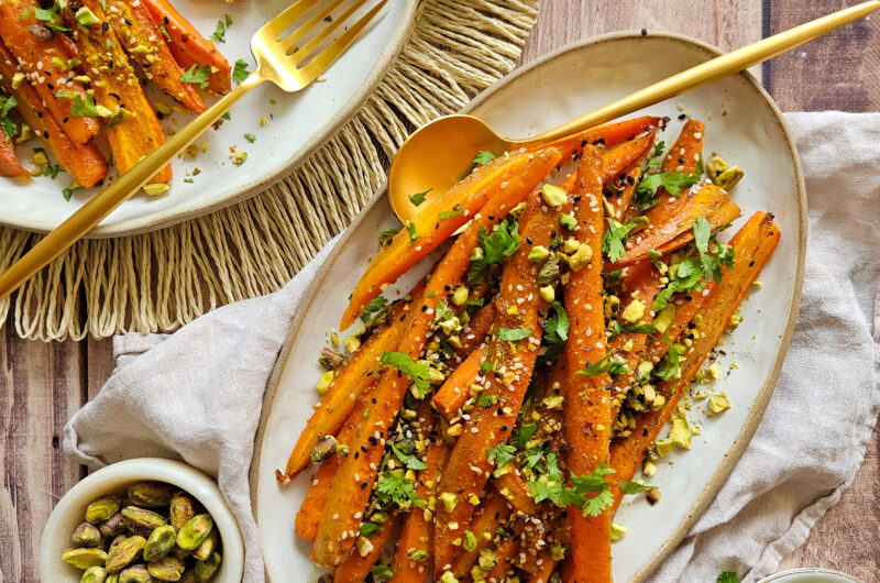 CAROTTES AU MIEL, ZAATAR ET PISTACHES